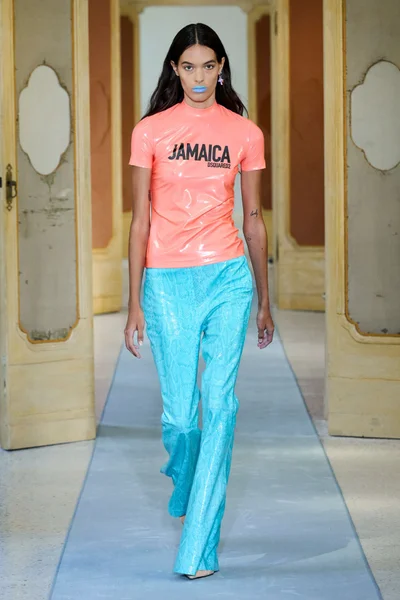 Look 21